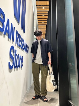 「アイテム（カーディガン/ボレロ）」を使った、ユーマさん（メンズ・170cm）の春コーディネート