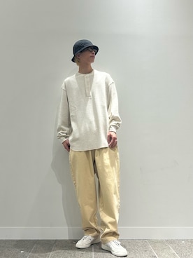 「アイテム（チノパンツ）」を使った、yumaさん（メンズ・170cm）の秋コーディネート