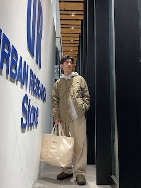 「アイテム（その他シューズ、グリーン系）」を使った、yumaさん（メンズ・170cm）の秋コーディネート