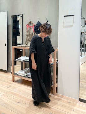 「シアタープロダクツ(THEATRE PRODUCTS)」｜「アイテム（ワンピース/ドレス）」を使った、RANAさん（レディース・156cm）の春コーディネート