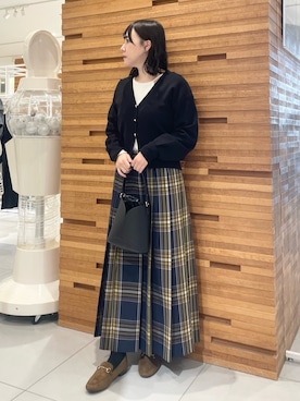 「SENSE OF PLACE by URBAN RESEARCH（センスオブプレイスバイアーバンリサーチ）のアイテム（カーディガン/ボレロ）」を使った、nanaさん（レディース・162cm）の秋コーディネート