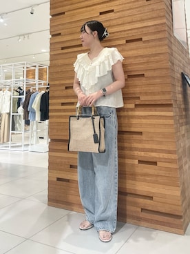 「KBF(ケイビーエフ)の『3サイズ展開』BIGポケットデザインデニム(デニムパンツ、ブルー系)」を使った、nanaさん(レディース・162cm)の春コーディネート