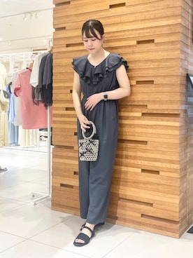 「SENSE OF PLACE by URBAN RESEARCH（センスオブプレイスバイアーバンリサーチ）のアイテム（オールインワン・サロペット）」を使った、nanaさん（レディース・162cm）の夏コーディネート
