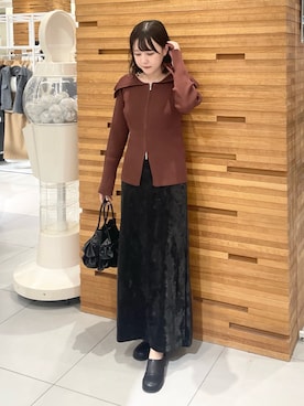 「アイテム（スリッポン）」を使った、nanaさん（レディース・162cm）の秋コーディネート