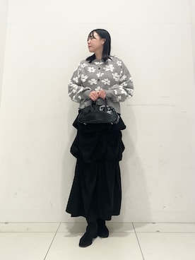 「SENSE OF PLACE by URBAN RESEARCH（センスオブプレイスバイアーバンリサーチ）のフラワージャガードカーディガン（カーディガン/ボレロ）」を使った、nanaさん（レディース・160cm）の冬コーディネート