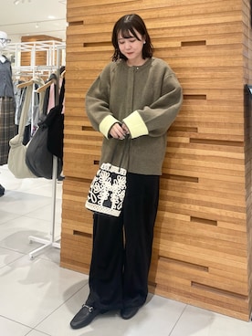 「SENSEOFPLACE」｜「アイテム（アクセサリー）」を使った、nanaさん（レディース・162cm）の秋コーディネート