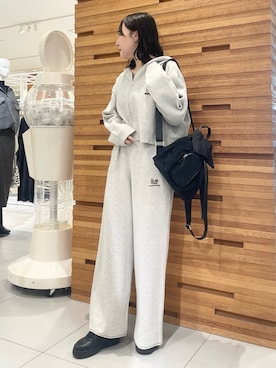 「アイテム（スウェットパンツ）」を使った、nanaさん（レディース・162cm）の秋コーディネート