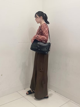 「SENSE OF PLACE by URBAN RESEARCH(センスオブプレイスバイアーバンリサーチ)のチェックシアードレープトップ(その他トップス、レッド系)」を使った、nanaさん(レディース・162cm)の秋コーディネート