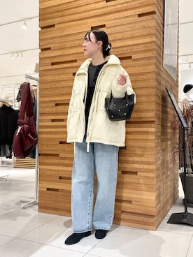 「KBF（ケイビーエフ）のフリルドッキングスウェット（スウェット）」を使った、nanaさん（レディース・162cm）の冬コーディネート