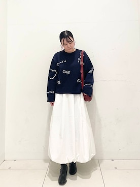 「アイテム（イヤリング、レッド系）」を使った、nanaさん（レディース・162cm）の秋コーディネート