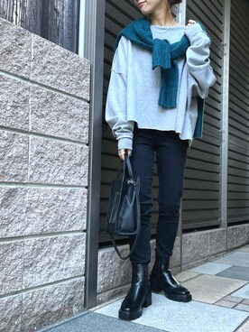 「UNIQLO（ユニクロ）のハイライズシガレットジーンズ（デニムパンツ）」を使った、noriさん（レディース・159cm）の秋コーディネート