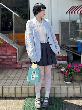 「common gull products.（コモンガルプロダクツ）の夜風に吹かれ寄るジャケット（テーラードジャケット、ブルー系）」を使った、yuuaさん（レディース・159cm）の春コーディネート