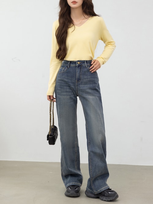 何気ない日も、きれいに見せる。長袖Vネックリブニットトップス レディース