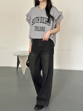 「DAY CLOSET（デイ クローゼット）の【接触冷感/脇見せ防止】ひんやり冷たい 半袖 シアー ダブル フリル カレッジ風 英字ロゴ Tシャツ レディース（Tシャツ/カットソー、グレー系）」を使った、TeddyShopさん（レディース・158cm）の秋コーディネート