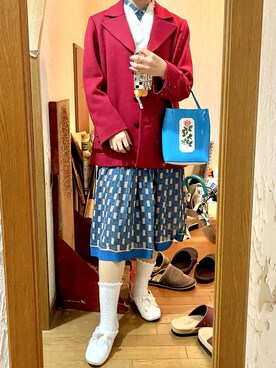 「BEAMS COUTUREのアイテム（ハンドバッグ、ブルー系）」を使った、yamさん（レディース・154cm）の冬コーディネート