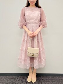 AIMER（エメ）の「オーガンジーフラワー刺繍ボリュームスリーブ