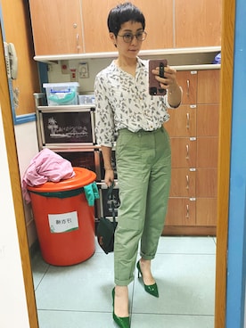 「PRADA（プラダ）のアイテム（パンプス）」を使った、eleceyesさん（レディース・155cm）の夏コーディネート