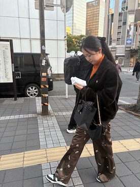 「PRADA（プラダ）のアイテム」を使った、千愛さん（レディース・152cm）の冬コーディネート