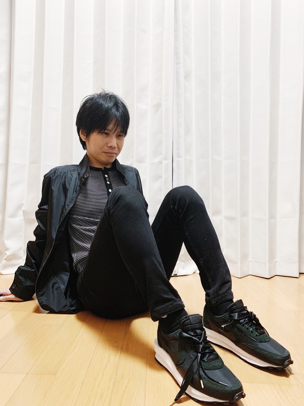 PRADAのナイロンジャケットを使った人気ファッションコーディネート