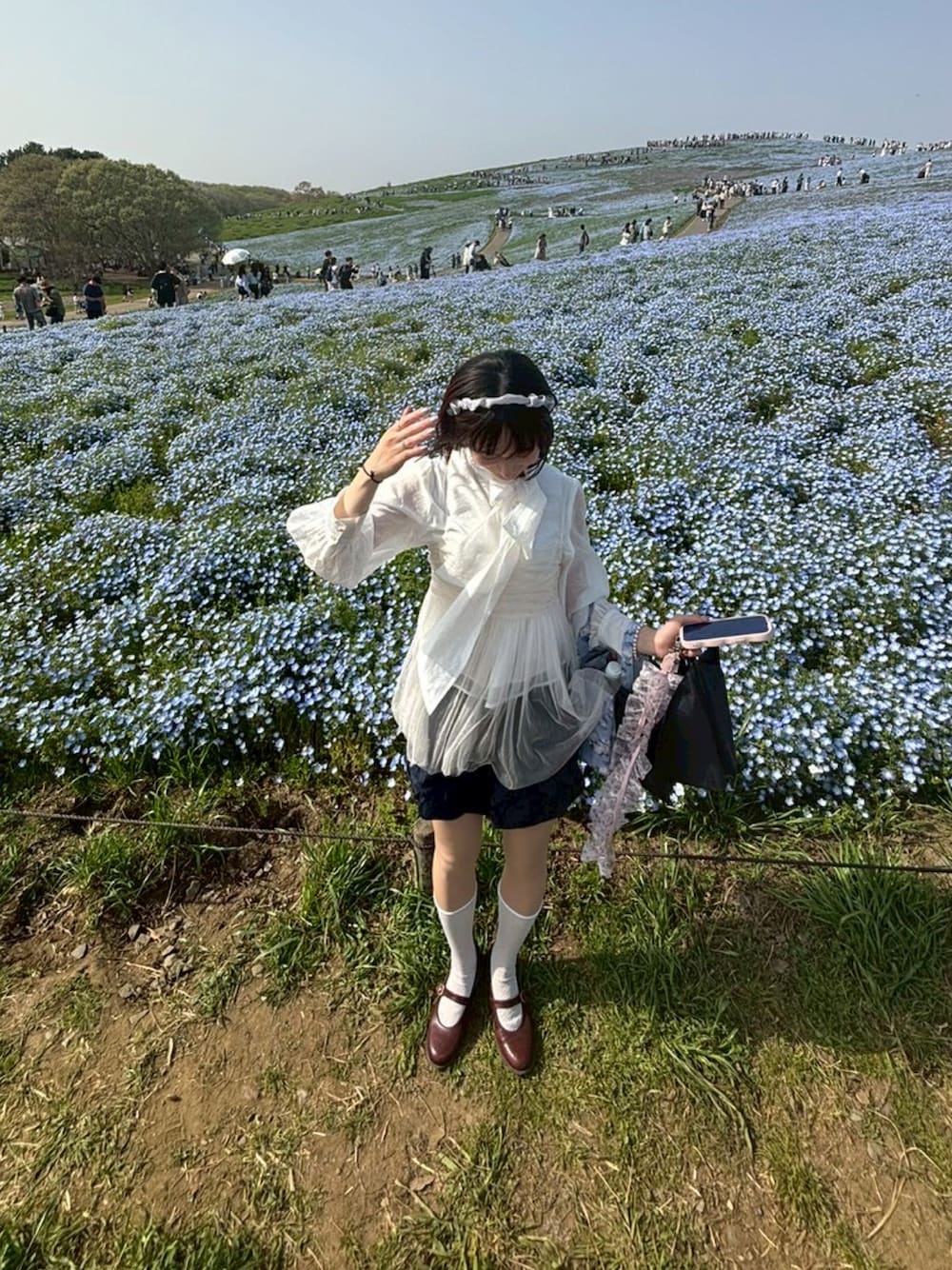 「最近のいい感じコーデ、春、カジュアルガーリー」｜「LAKOLEのチュールキャミ / 111287（キャミソール、ホワイト系）」を使った、コケモモさん（レディース・158cm）の春コーディネートの1枚目の写真