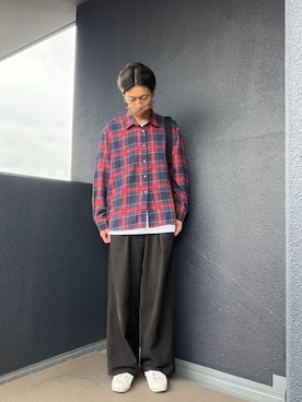 「McGREGOR（マックレガー）のアイテム（シャツ/ブラウス、レッド系）」を使った、iSHiさん（メンズ・181cm）の秋コーディネート