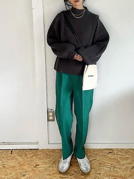 「JIL SANDER（ジルサンダー）の＜JIL SANDER+（ジル サンダー プラス）＞DRST ロゴ ポーチ ■■■（ショルダーバッグ）」を使った、𝙔𝙐𝙆𝙄さん（レディース・162cm）の秋コーディネート