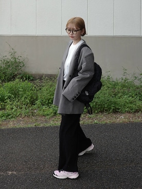 「アイテム（ノーカラージャケット）」を使った、𝙔𝙐𝙆𝙄さん（レディース・163cm）の秋コーディネート