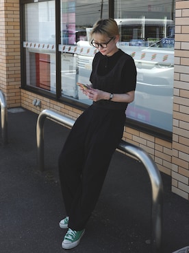 「CONVERSE（コンバース）のローカットスニーカー（スニーカー、グリーン系）」を使った、𝙔𝙐𝙆𝙄さん（レディース・163cm）の春コーディネート