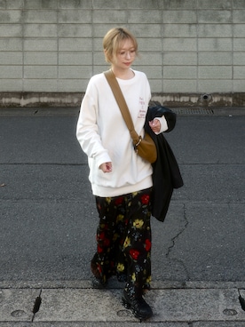 「アイテム（キーケース/キーアクセサリー）」を使った、𝙔𝙐𝙆𝙄さん（レディース・163cm）の冬コーディネート