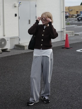 「アイテム（カーディガン/ボレロ）」を使った、𝙔𝙐𝙆𝙄さん（レディース・163cm）の秋コーディネート