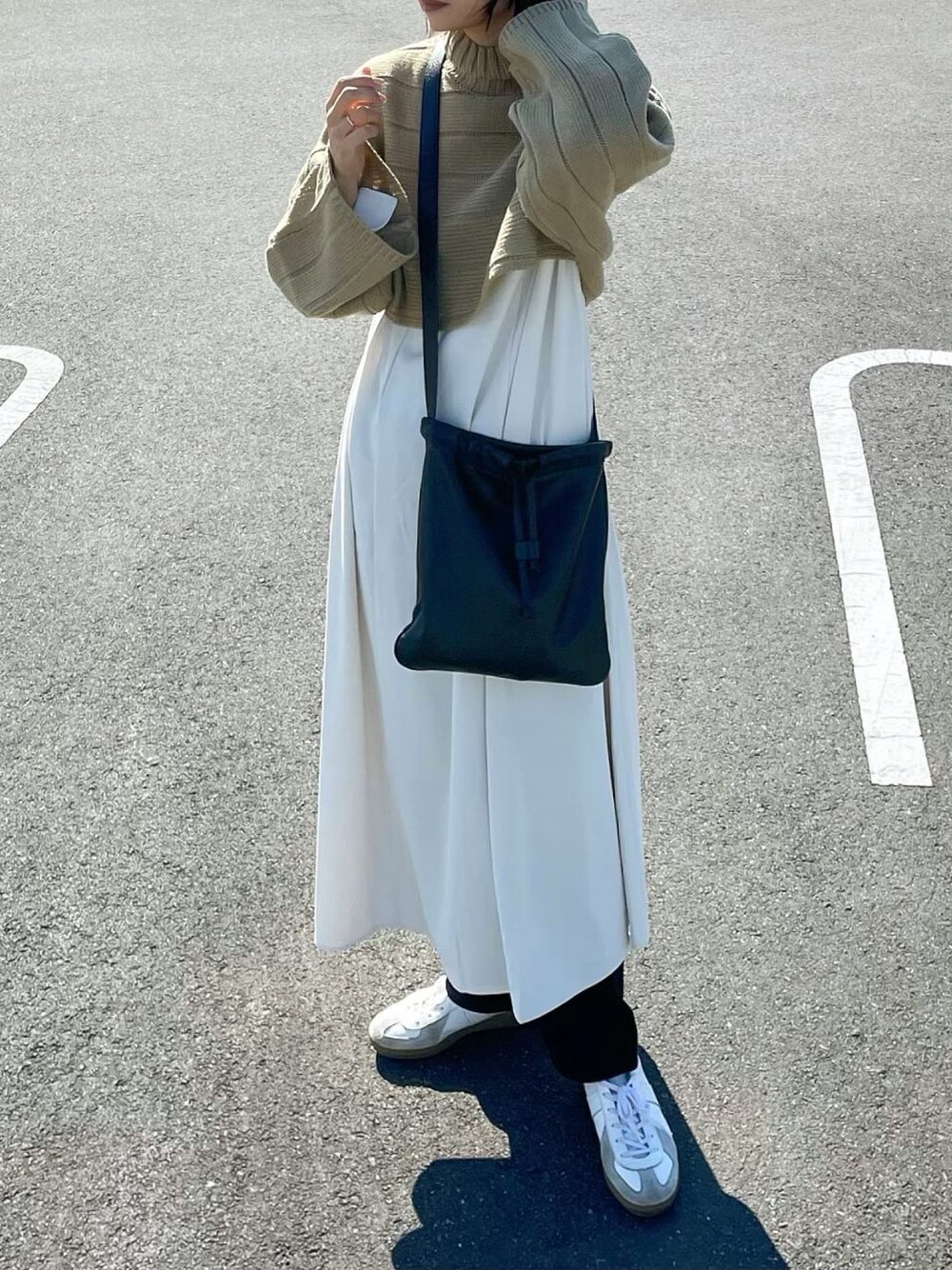 A.P.C.◆Sac Havane 18A/ショルダーバッグ/レザー/CML/無地 A.P.C.（アーペーセー）の「Sac Havane 18A（ショルダーバッグ