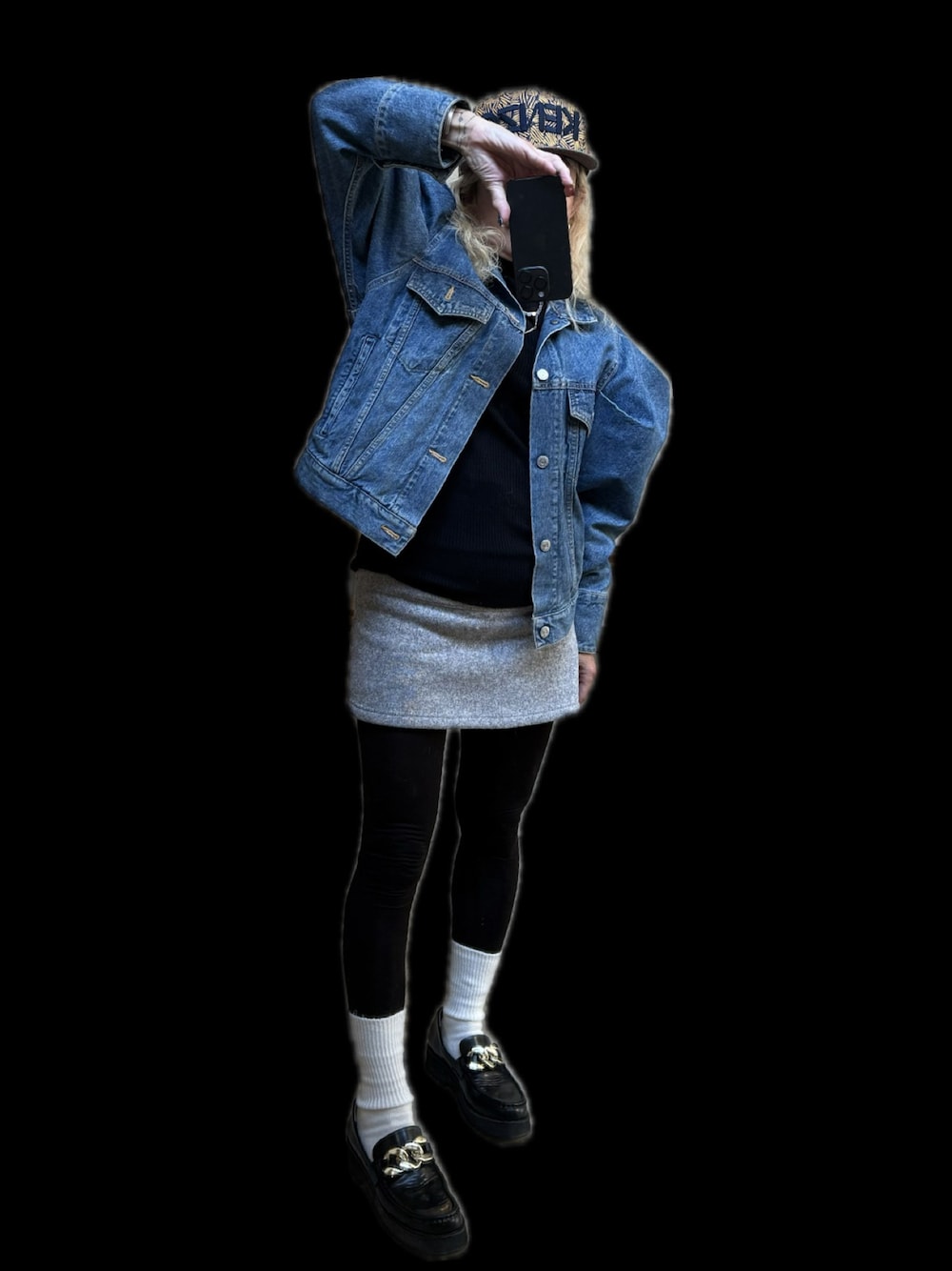 「UNITED ARROWSのアイテム（ローファー、ブラック系）」を使った、藤原 弘子さん（レディース・153cm）の冬コーディネートの1枚目の写真