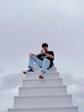 「H&M（エイチ・アンド・エム）のアイテム（パンツ）」を使った、莛Tingさん（メンズ・185cm）の春コーディネート