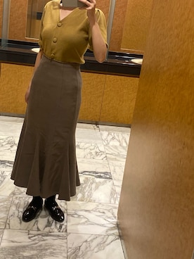 「GRL（グレイル）のハイウエストマーメイドツイルスカート（スカート）」を使った、awaさん（レディース・165cm）の秋コーディネート