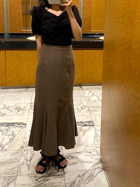 「GRL（グレイル）のハイウエストマーメイドツイルスカート（スカート）」を使った、awaさん（レディース・165cm）の秋コーディネート