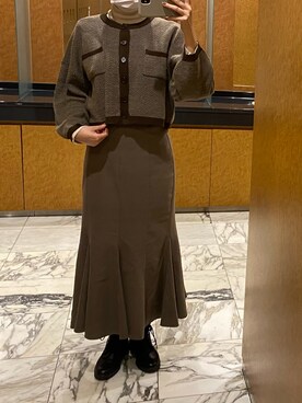 「GRL（グレイル）のハイウエストマーメイドツイルスカート（スカート）」を使った、awaさん（レディース・165cm）の秋コーディネート