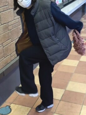 「シンフルコーデ」｜「アイテム（ダウンベスト）」を使った、なさん（レディース・165cm）の冬コーディネート