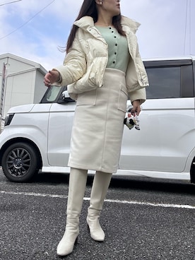 「アイテム（その他アウター、ホワイト系）」を使った、本月さん（レディース・167cm）の冬コーディネート