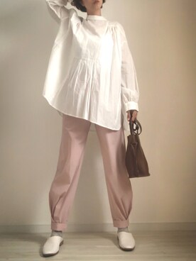 「くすみカラー」｜「アイテム（スリッポン）」を使った、mykさん（レディース・160cm）の秋コーディネート