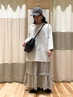 「ブラウスコーデ」｜「アイテム（帽子）」を使った、ミズキさん（レディース・153cm）の春コーディネート