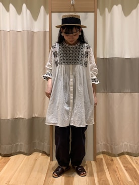 「刺繍」｜「アイテム（チュニック）」を使った、ミズキさん（レディース・153cm）の春コーディネート