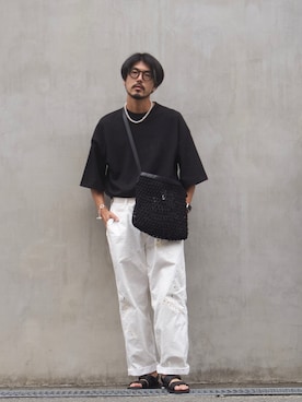 明賀健太さんの「FORTUNAHOMME ArtLogo Print-Tee」を使ったコーディネート