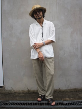 「レザーサンダル」｜明賀健太さん（メンズ・178cm）の夏コーディネート