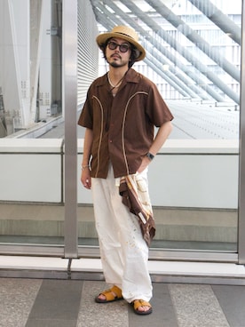 「レザーサンダル」｜明賀健太さん（メンズ・178cm）の夏コーディネート