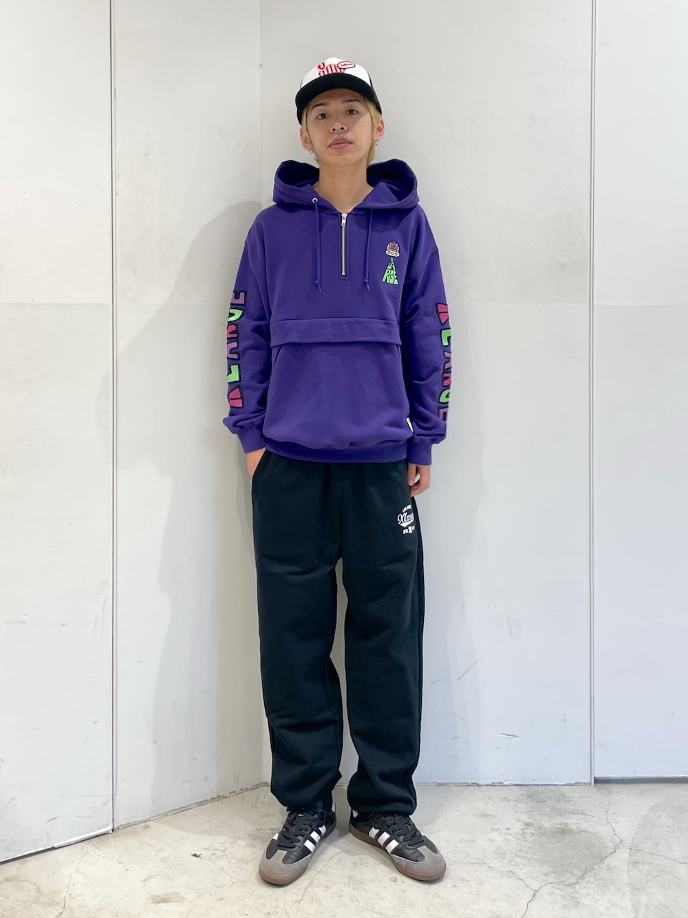 XLARGE（エクストララージ）の「TIM COMIX ANORAK SWEATSHIRT