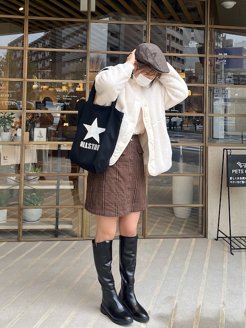 XG HARVEY着用✨新品✨コンバース ロングブーツ 23cm 20ホール CONVERSEのアイテムを使った「ロングブーツ」の人気ファッション