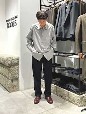 「URBAN RESEARCH DOORS（アーバンリサーチドアーズ）のSTILL BY HAND　Oversized shirts（シャツ/ブラウス）」を使った、岩村健世さん（メンズ・172cm）の秋コーディネート