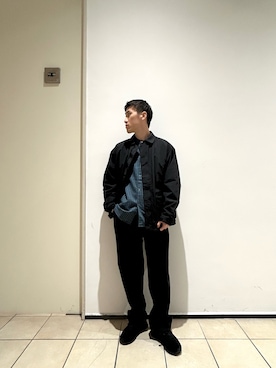 「アイテム（ナイロンジャケット）」を使った、岩村健世さん（メンズ・172cm・20代）の秋コーディネート