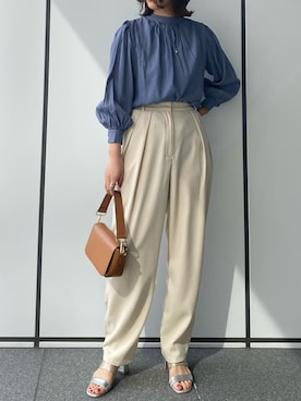 「アントマリーズ」｜「アイテム（スラックス）」を使った、___Nanaさん（レディース・170cm）の春コーディネート