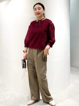 「アイテム（ポーチ、ブラウン系）」を使った、かりんさん（レディース・155cm）の秋コーディネート